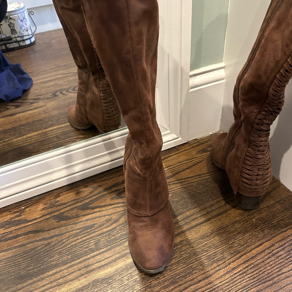 Stylish Brown Over the Knee Boots - Picture 2 of 8